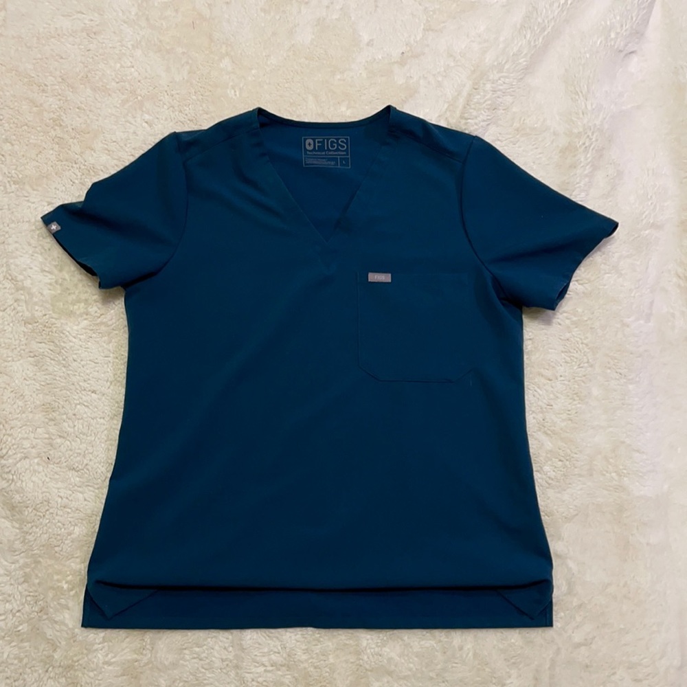 Figs scrub top in Caribbean Blue- Large